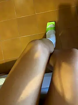 Snapshot of Wet-Pussycat chatting on 13, 11, 2025 Wet-Pussycat online show from 13, 11, 2025