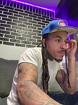 Snapshot of BigWayneBabyXXX chatting on 2, 3, 2026 BigWayneBabyXXX online show from 2, 3, 2026