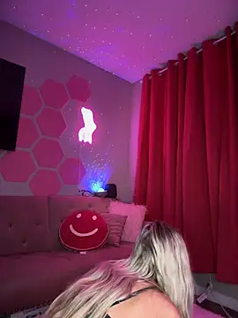 Snapshot of _Rapunzel_ chatting on 22, 2, 2025 Rapunzel online show from 22, 2, 2025