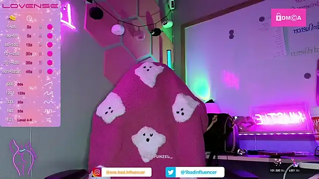 Snapshot of _Rapunzel_ chatting on 9, 10, 2025 Rapunzel online show from 9, 10, 2025