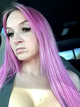 Snapshot of _Rapunzel_ chatting on 17, 11, 2025 Rapunzel online show from 17, 11, 2025