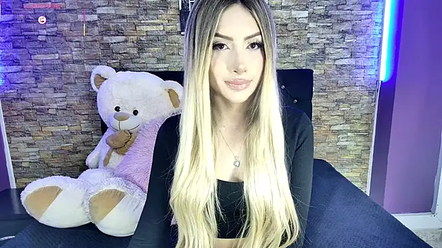 Snapshot of ale_lovee chatting on 19, 2, 2025 ale lovee online show from 19, 2, 2025