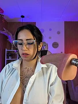 Snapshot of Tattooed_spittingdoll chatting on 7, 11, 2025 Tattooed spittingdoll online show from 7, 11, 2025