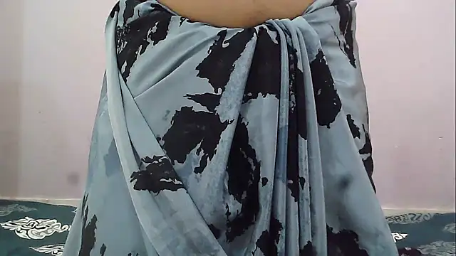 Snapshot of HotyRose chatting on 4, 11, 2025 HotyRose online show from 4, 11, 2025