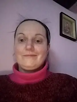 BustyLadyAlma online show from 1, 2, 2026