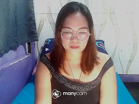 BURBERRY69 online show from 10, 11, 2025