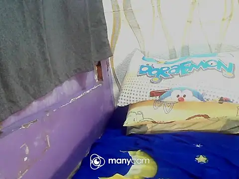 BURBERRY69 online show from 12, 11, 2025