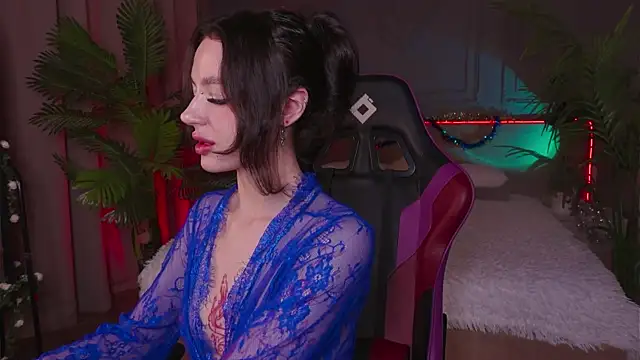 Devilinee online show from 12, 12, 2024