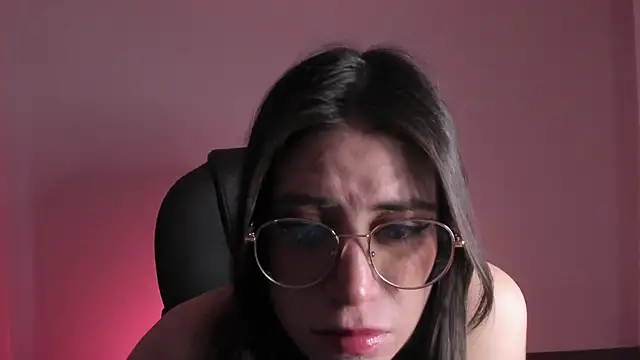 Snapshot of HazelKush chatting on 9, 10, 2025 HazelKush online show from 9, 10, 2025