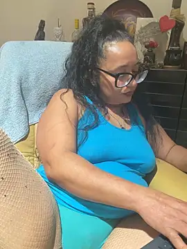 Snapshot of PichyPrettyPussy chatting on 4, 11, 2025 PichyPrettyPussy online show from 4, 11, 2025