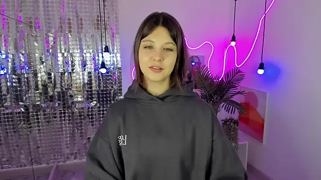 Snapshot of ElizaMild chatting on 5, 12, 2024 ElizaMild online show from 5, 12, 2024