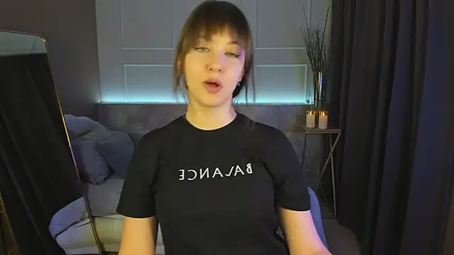 Snapshot of ElizaMild chatting on 20, 2, 2025 ElizaMild online show from 20, 2, 2025