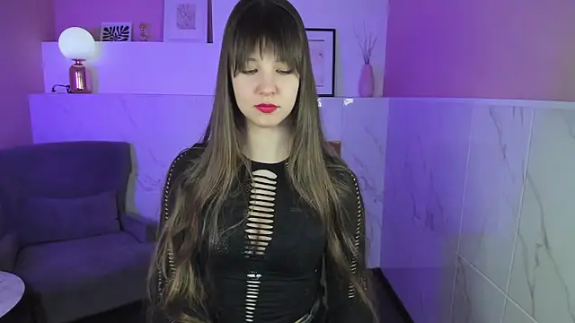 Snapshot of ElizaMild chatting on 4, 3, 2025 ElizaMild online show from 4, 3, 2025