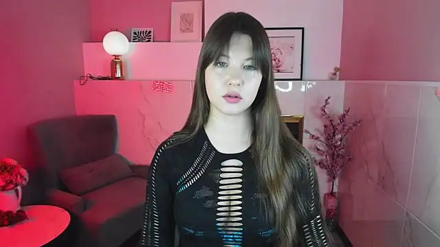 Snapshot of ElizaMild chatting on 4, 11, 2025 ElizaMild online show from 4, 11, 2025