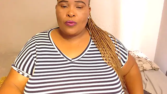 Snapshot of zandile chatting on 6, 1, 2025 zandile online show from 6, 1, 2025