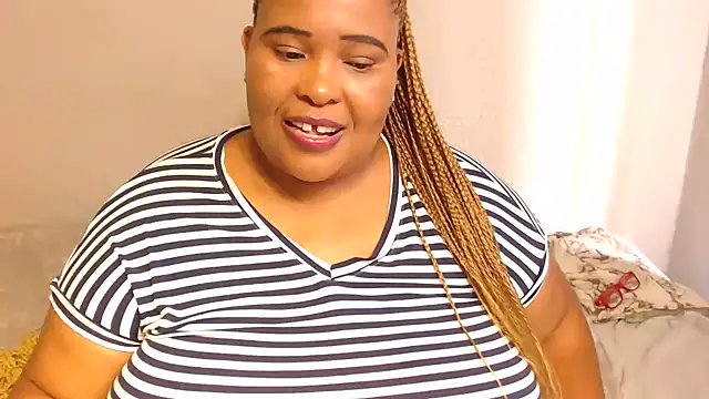 Snapshot of zandile chatting on 6, 1, 2025 zandile online show from 6, 1, 2025
