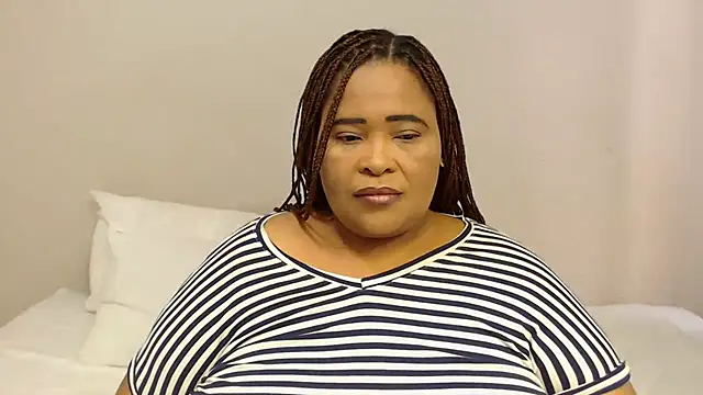 Snapshot of zandile chatting on 9, 9, 2025 zandile online show from 9, 9, 2025