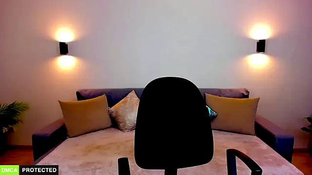 TheWoman   online show from 20, 9, 2025