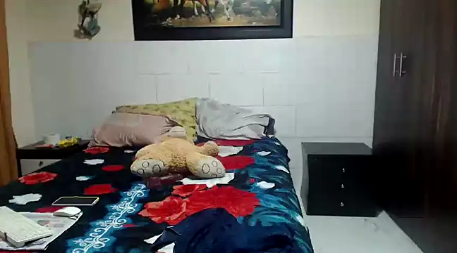 RobertaHott online show from 22, 2, 2025