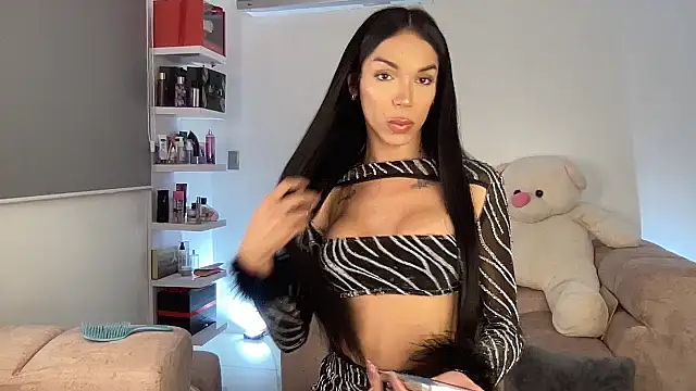 Snapshot of Michell_simons chatting on 1, 2, 2025 Michell simons online show from 1, 2, 2025