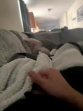 Ethanstone18 online show from 3, 10, 2025