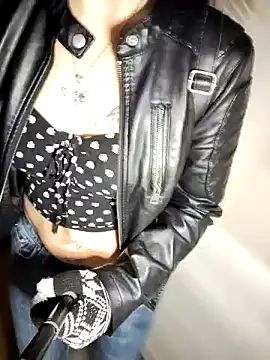 Snapshot of Babii_Nova chatting on 13, 12, 2024 Babii Nova online show from 13, 12, 2024