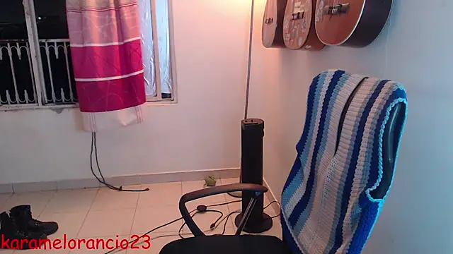 Smoke trip Alicia online show from 4, 10, 2025