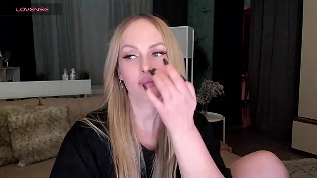 Libby Nora online show from 4, 2, 2025