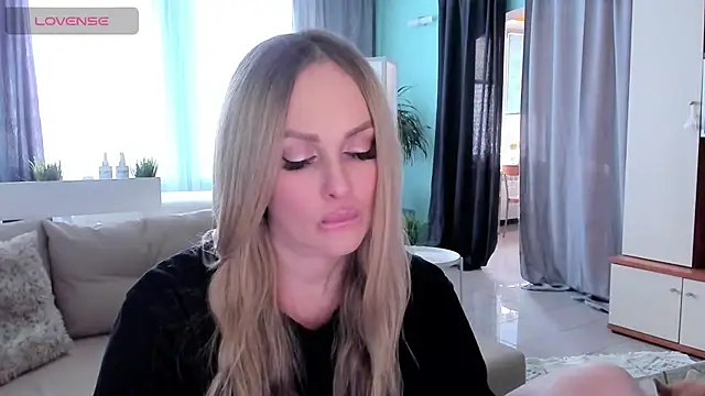 Libby Nora online show from 14, 3, 2025