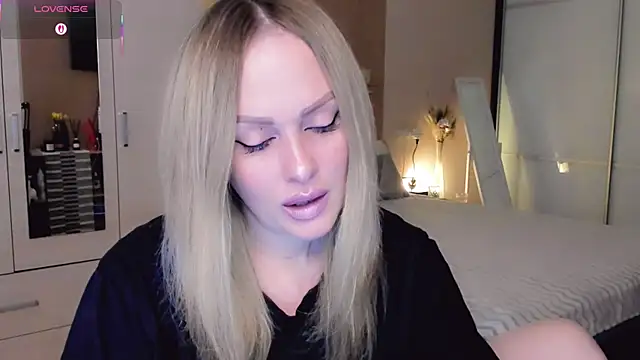 Snapshot of Libby_Nora chatting on 5, 3, 2026 Libby Nora online show from 5, 3, 2026