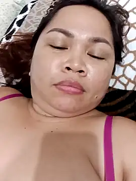 XXLorie 02 online show from 1, 2, 2025