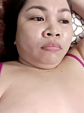 XXLorie 02 online show from 3, 2, 2025