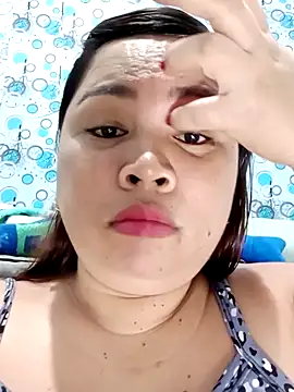 XXLorie 02 online show from 14, 2, 2025