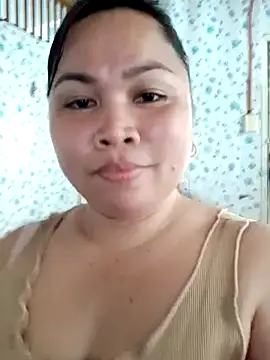 XXLorie 02 online show from 17, 2, 2025