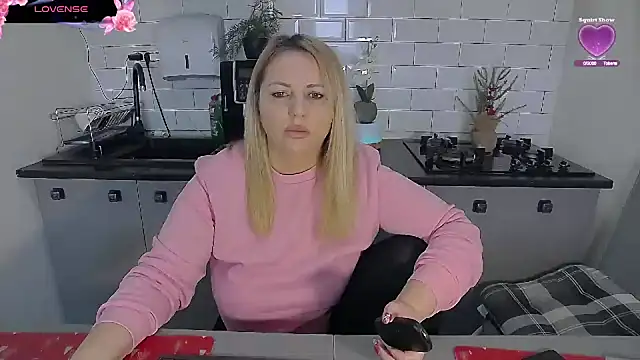 erikaerika online show from 9, 1, 2026