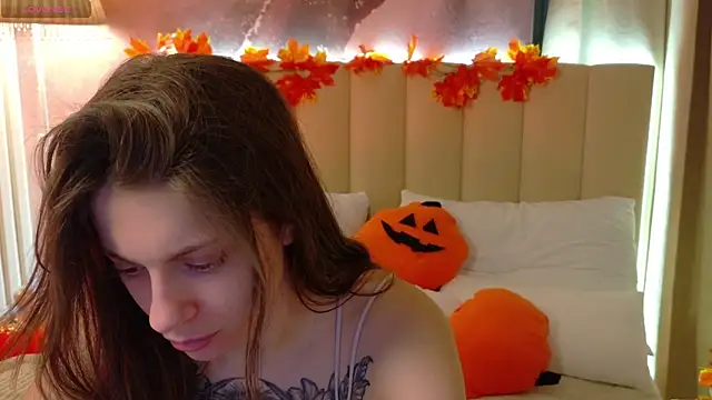 Snapshot of Eille_Elfie chatting on 23, 10, 2025 Eille Elfie online show from 23, 10, 2025