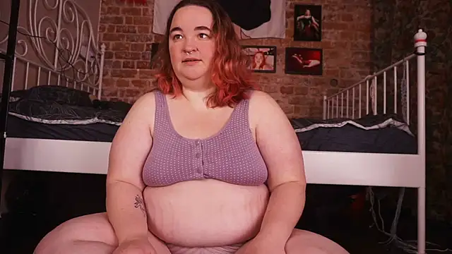 Snapshot of Evelively chatting on 13, 11, 2025 Evelively online show from 13, 11, 2025