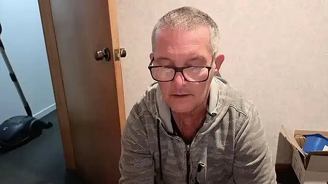 Snapshot of bigballnz chatting on 18, 12, 2025 bigballnz online show from 18, 12, 2025