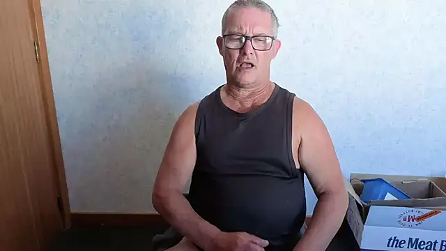 Snapshot of bigballnz chatting on 22, 12, 2025 bigballnz online show from 22, 12, 2025