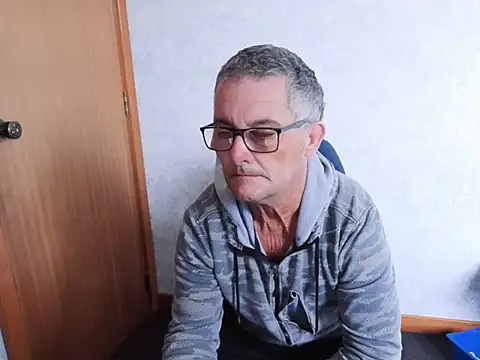 Snapshot of bigballnz chatting on 15, 1, 2026 bigballnz online show from 15, 1, 2026