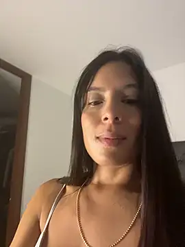 Snapshot of kamivolkano chatting on 7, 10, 2025 kamivolkano online show from 7, 10, 2025