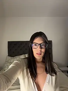 Snapshot of kamivolkano chatting on 13, 10, 2025 kamivolkano online show from 13, 10, 2025