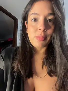 Snapshot of kamivolkano chatting on 16, 11, 2025 kamivolkano online show from 16, 11, 2025