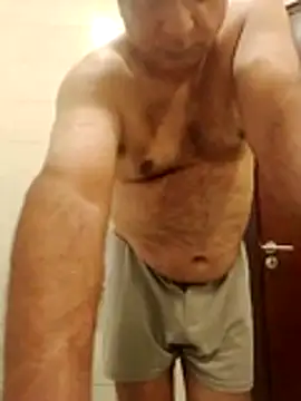 Snapshot of desipapaxxx chatting on 18, 10, 2025 desipapaxxx online show from 18, 10, 2025