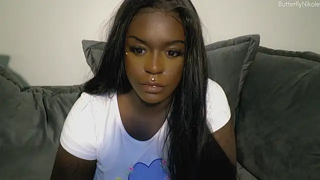 Snapshot of butterflynikole chatting on 18, 2, 2026 butterflynikole online show from 18, 2, 2026