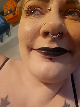 PinkTheHawk online show from 7, 2, 2026