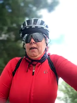 Snapshot of emma_tour chatting on 16, 11, 2025 emma tour online show from 16, 11, 2025