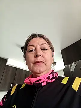 Snapshot of emma_tour chatting on 26, 11, 2025 emma tour online show from 26, 11, 2025