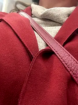 Snapshot of emma_tour chatting on 3, 12, 2025 emma tour online show from 3, 12, 2025