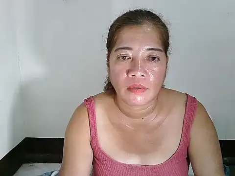 wethornypussy4u online show from 22, 1, 2025